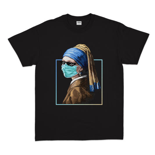 Suspicious tee